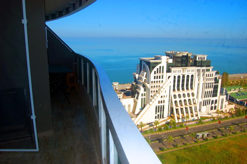 Irina Apartment 1 Батуми Екстериор снимка