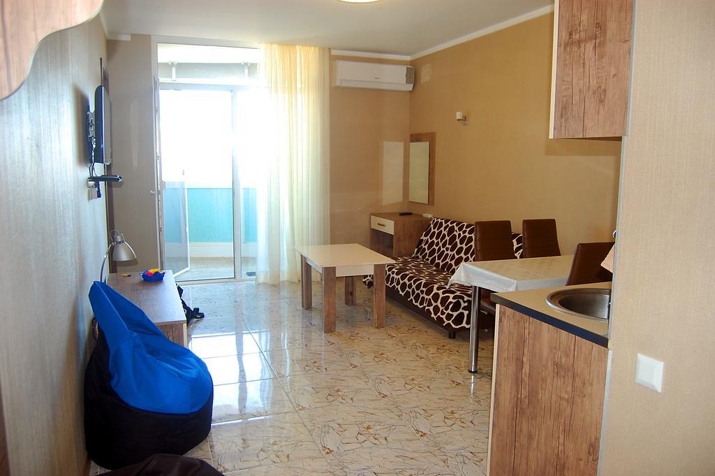 Irina Apartment 1 Батуми Екстериор снимка
