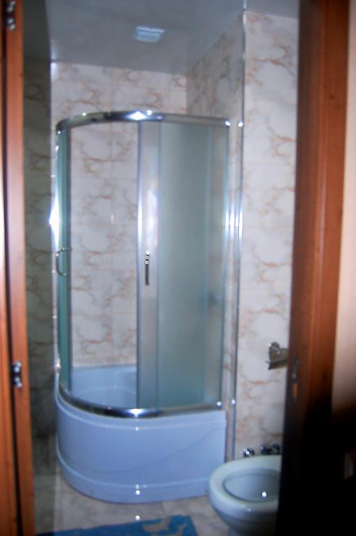 Irina Apartment 1 Батуми Екстериор снимка