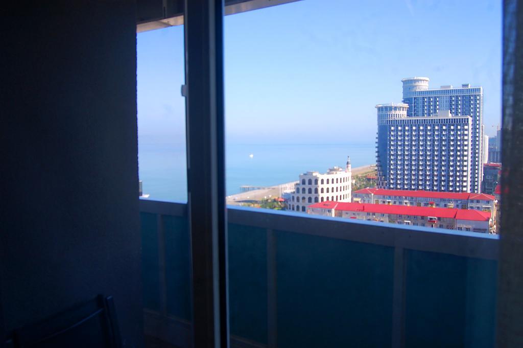 Irina Apartment 1 Батуми Екстериор снимка